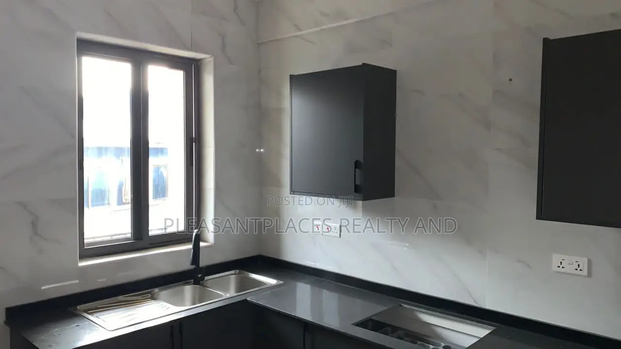 2bdrm Apartment in Pleasantplaces, West Legon for rent