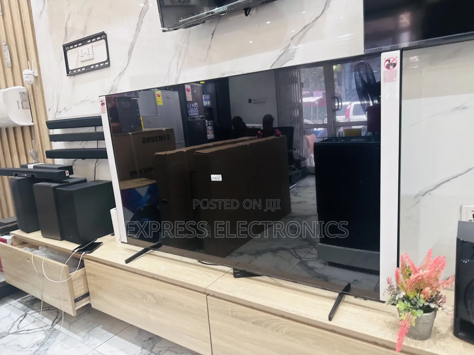 Real Smart Samsung UHD Smart 55”Cu7000