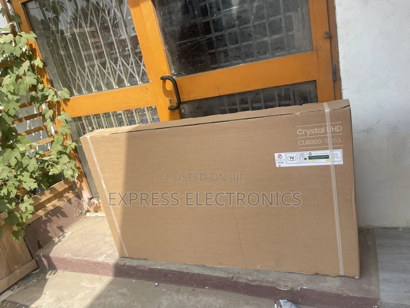 Authentic Sleek Slim Uhd Smart Samsung 65”Cu8000