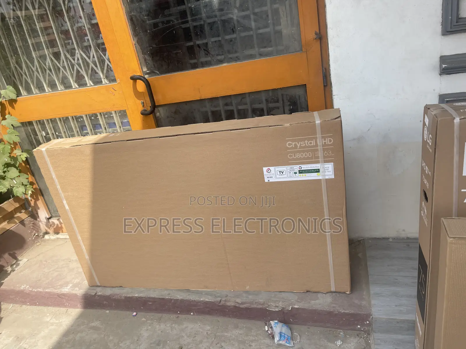 Authentic Sleek Slim Uhd Smart Samsung 65”Cu8000
