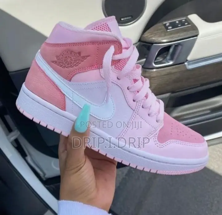 Jordan 1 High Dunk Pink for the Ladies and the Real Men