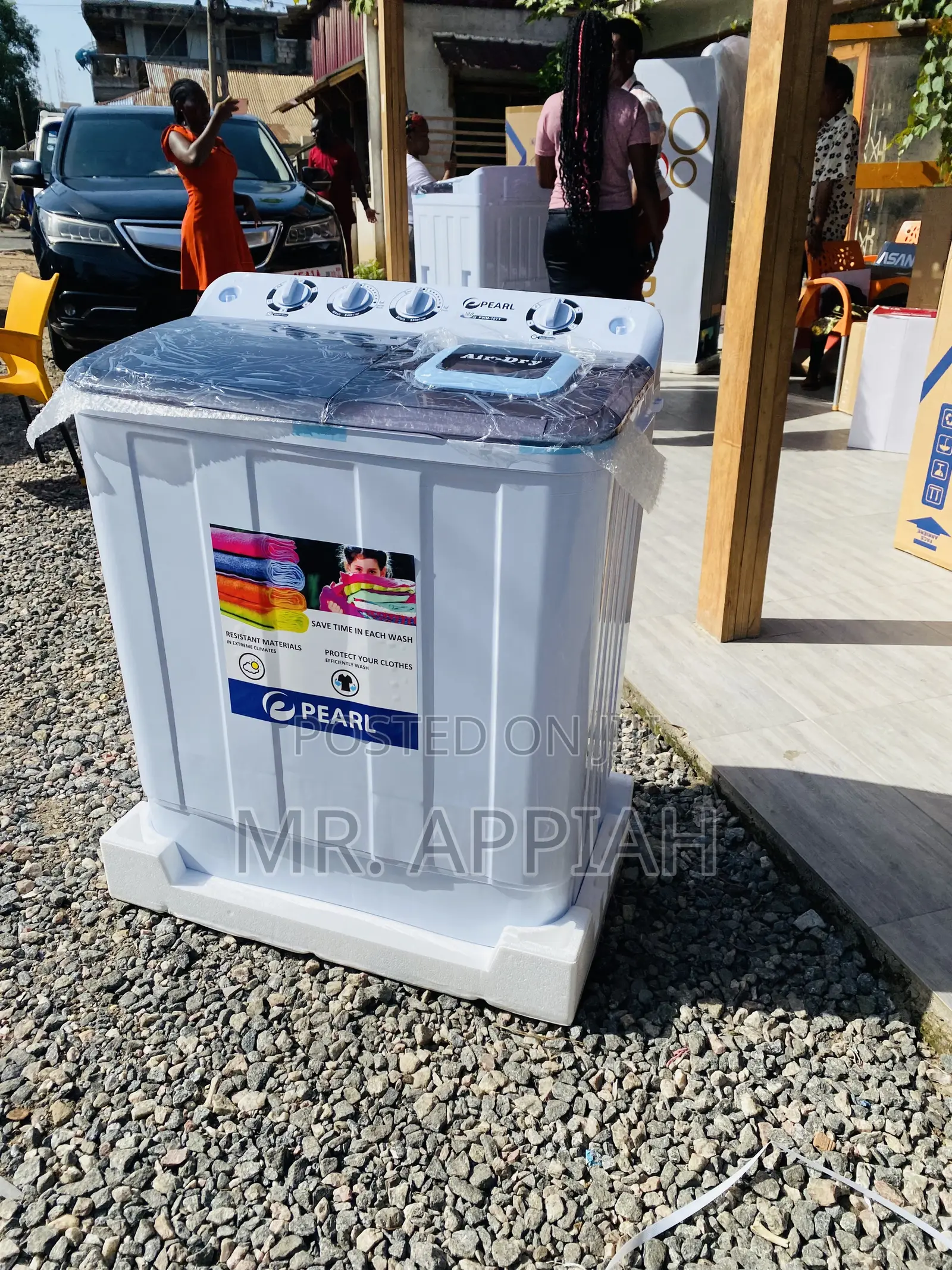 Energy Efficient Pearl 10kg Top Load Washing Machine.