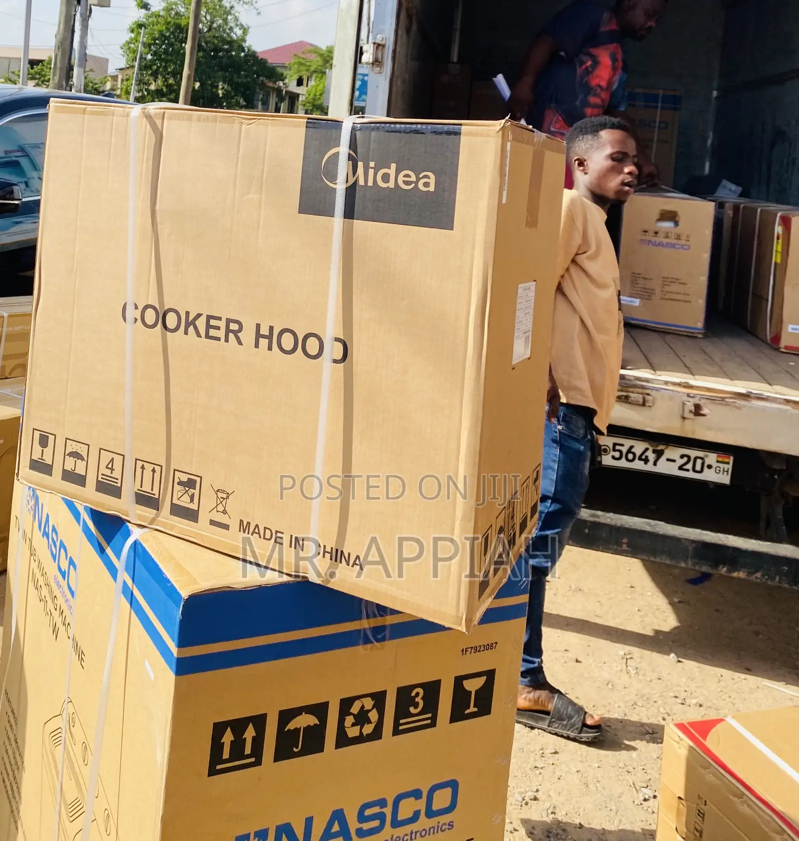 Quality Yet Affordable Midea 60M21 T-Shape Rang Hood(Gray).