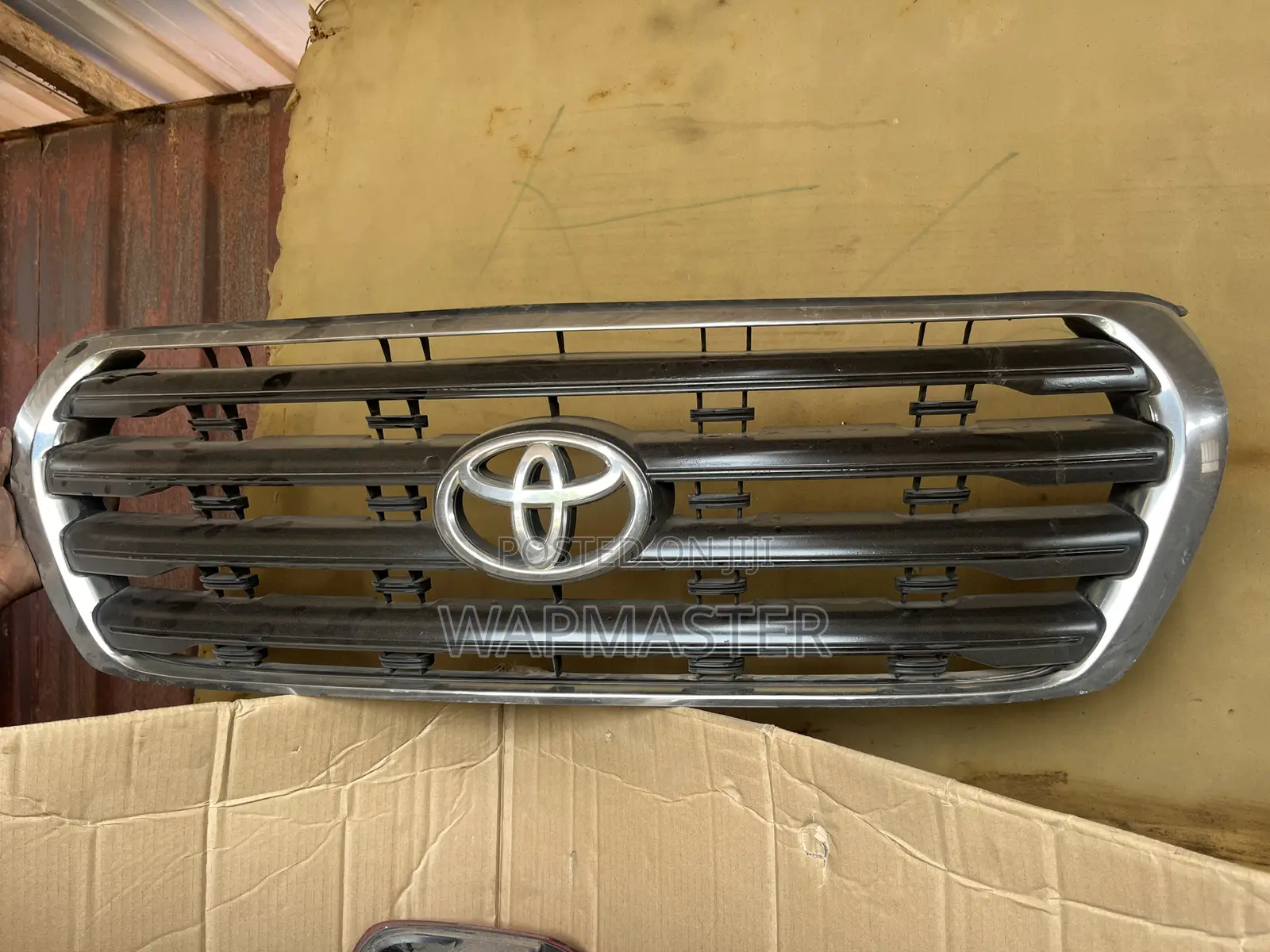 Toyota Landcruiser Front Grille