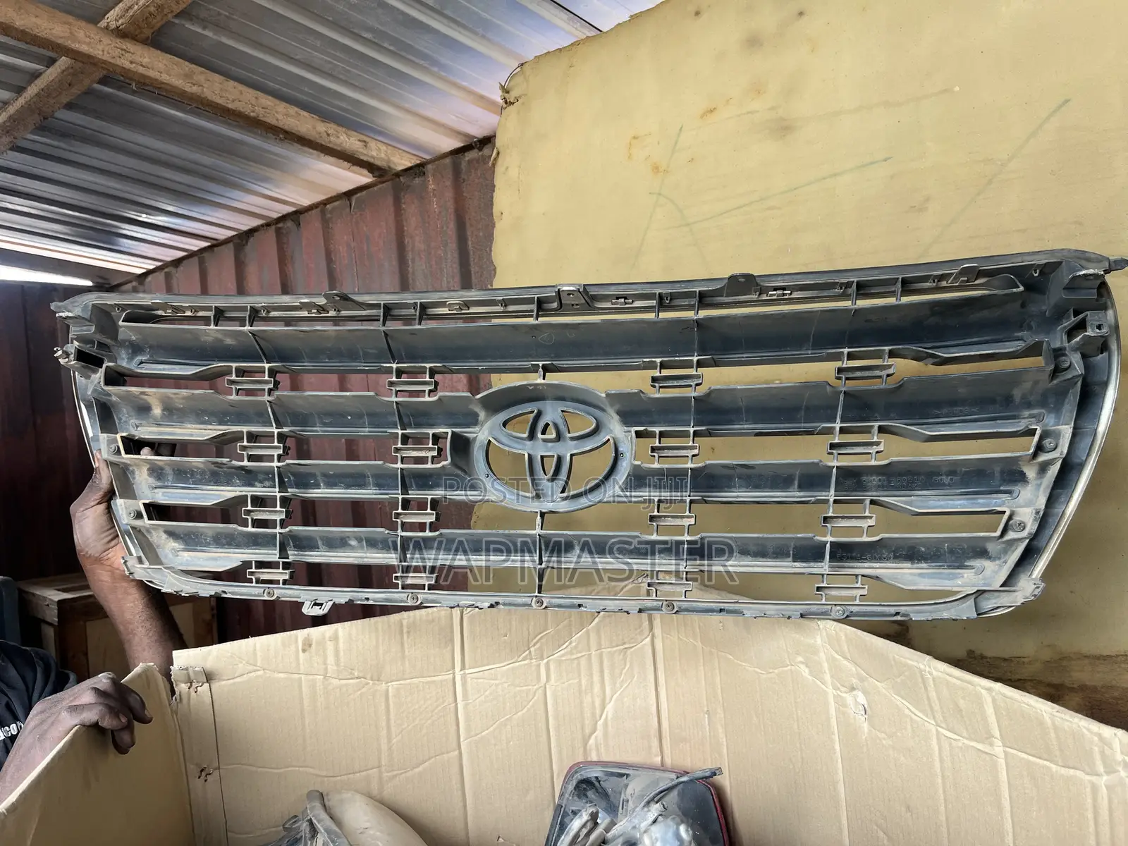 Toyota Landcruiser Front Grille