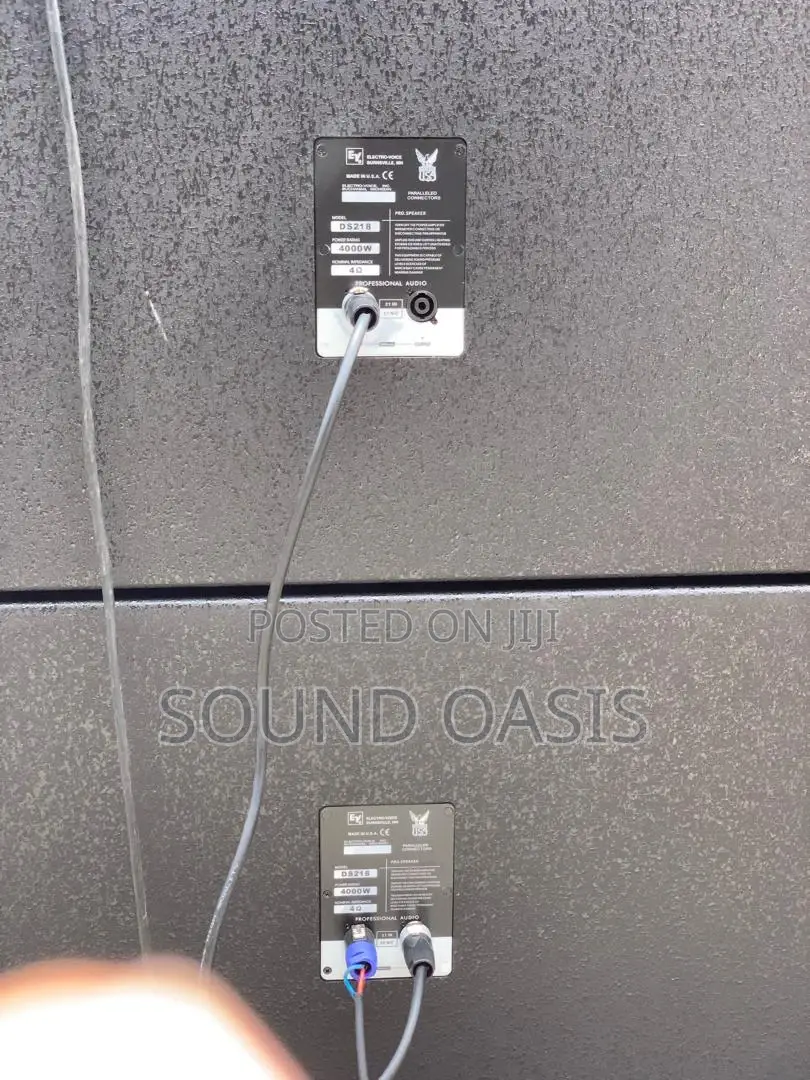 Electro-Voice Full Speaker Set With Rack Set