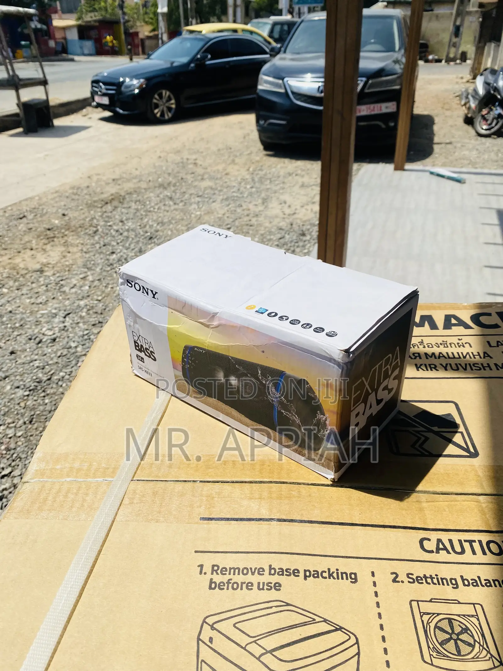 Sony SRS-Xb33(Black)Bluetooth Speaker.