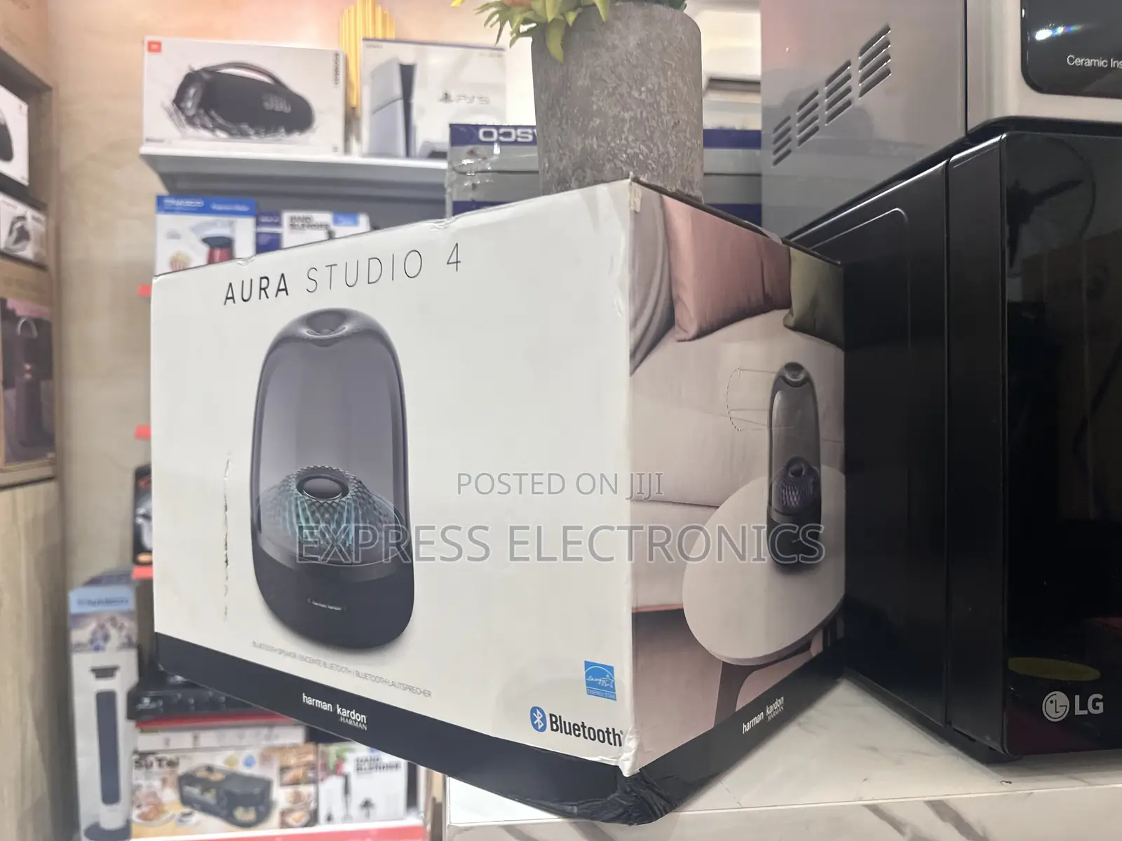 Very Awesome Sleek Bluetooth Speaker Aura Studio 4