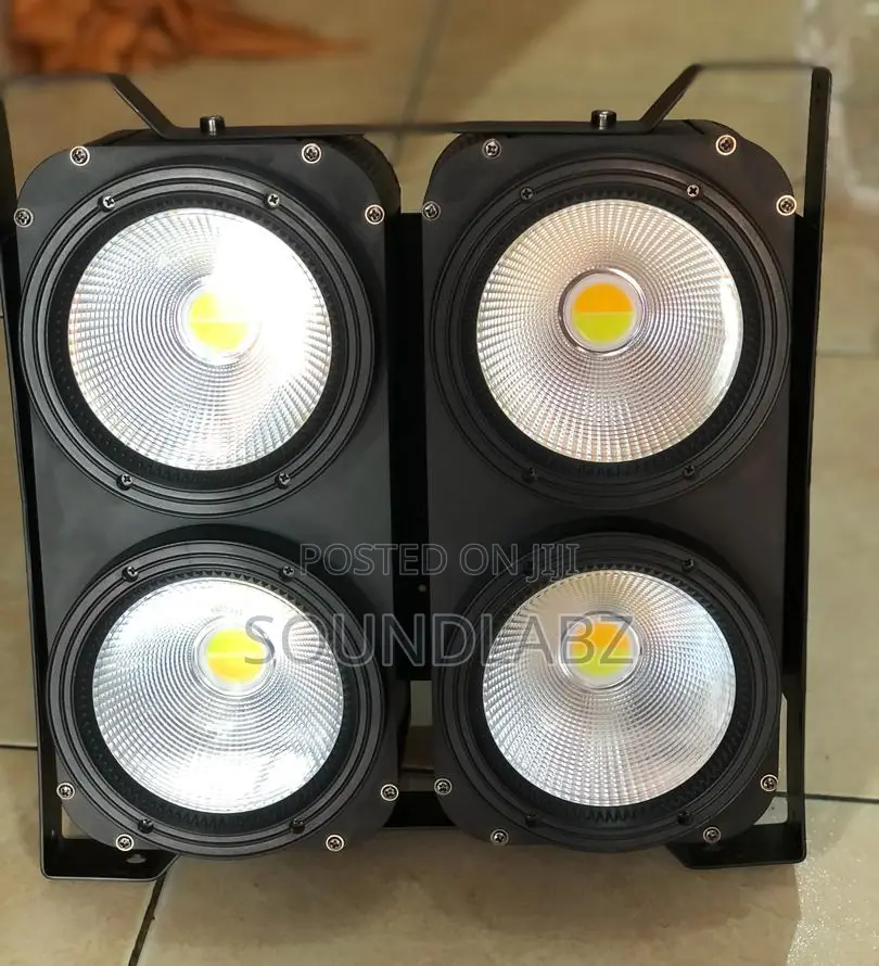 4*100W COB High Bright Led Blinder Light
