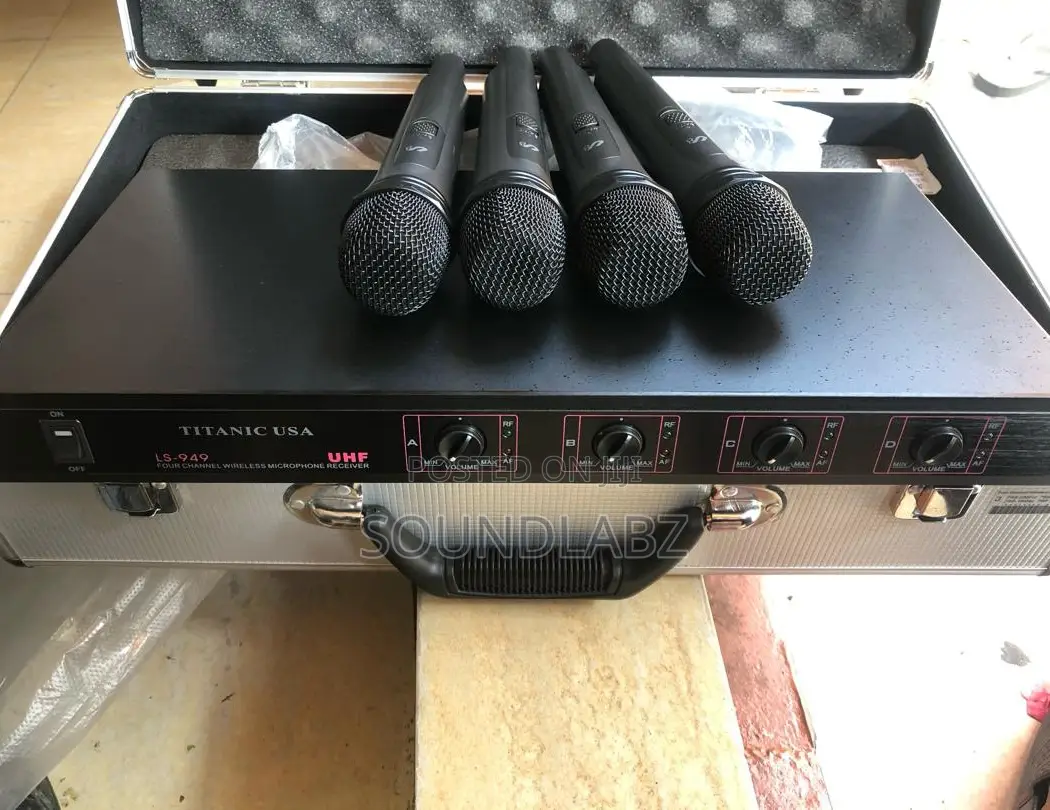 Titanic Usa Ls-949 Professional 4-in-1 Wireless Microphone