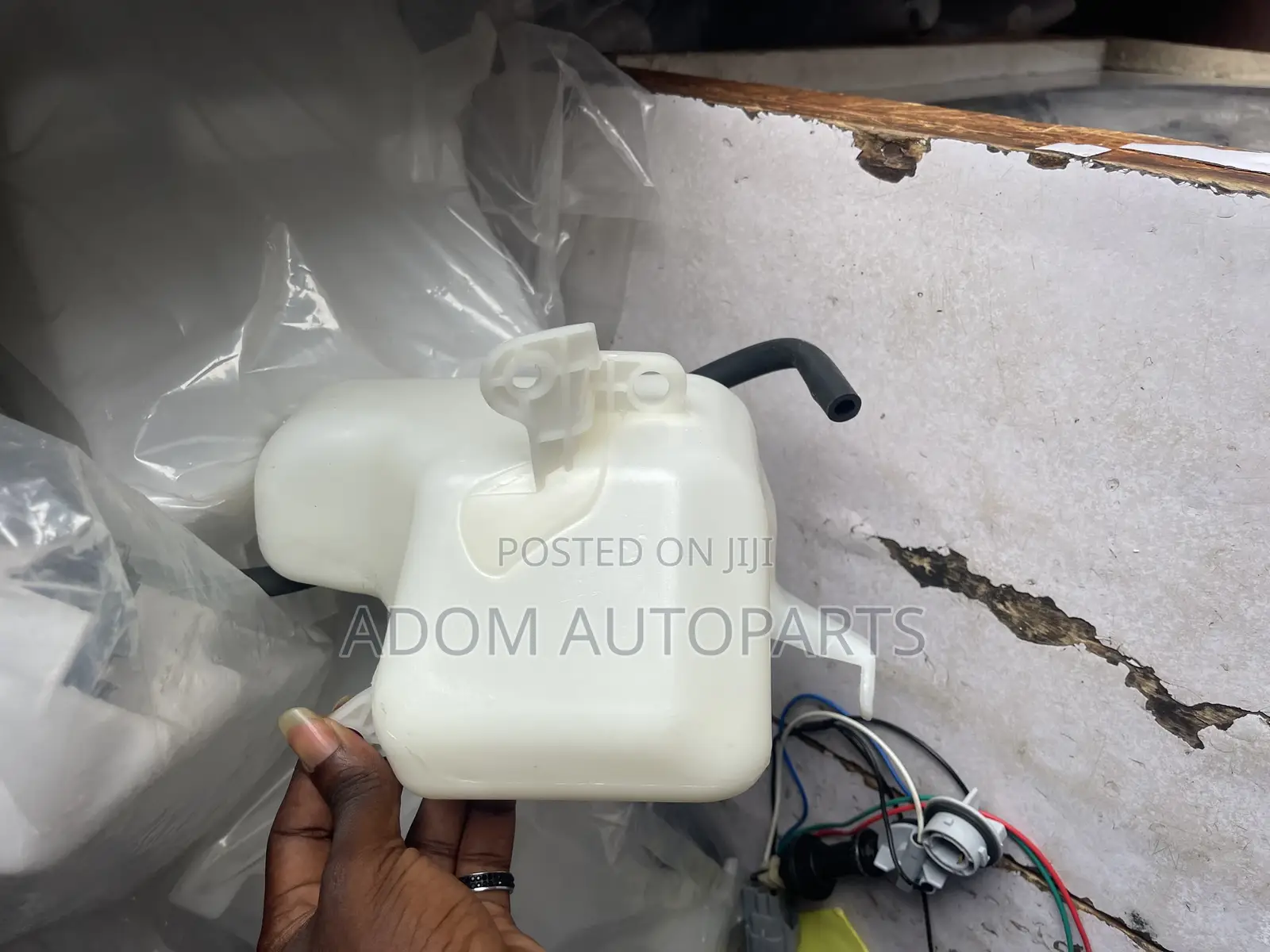 Corolla Water Reservoir Coolant 2009 2010 2011 2012