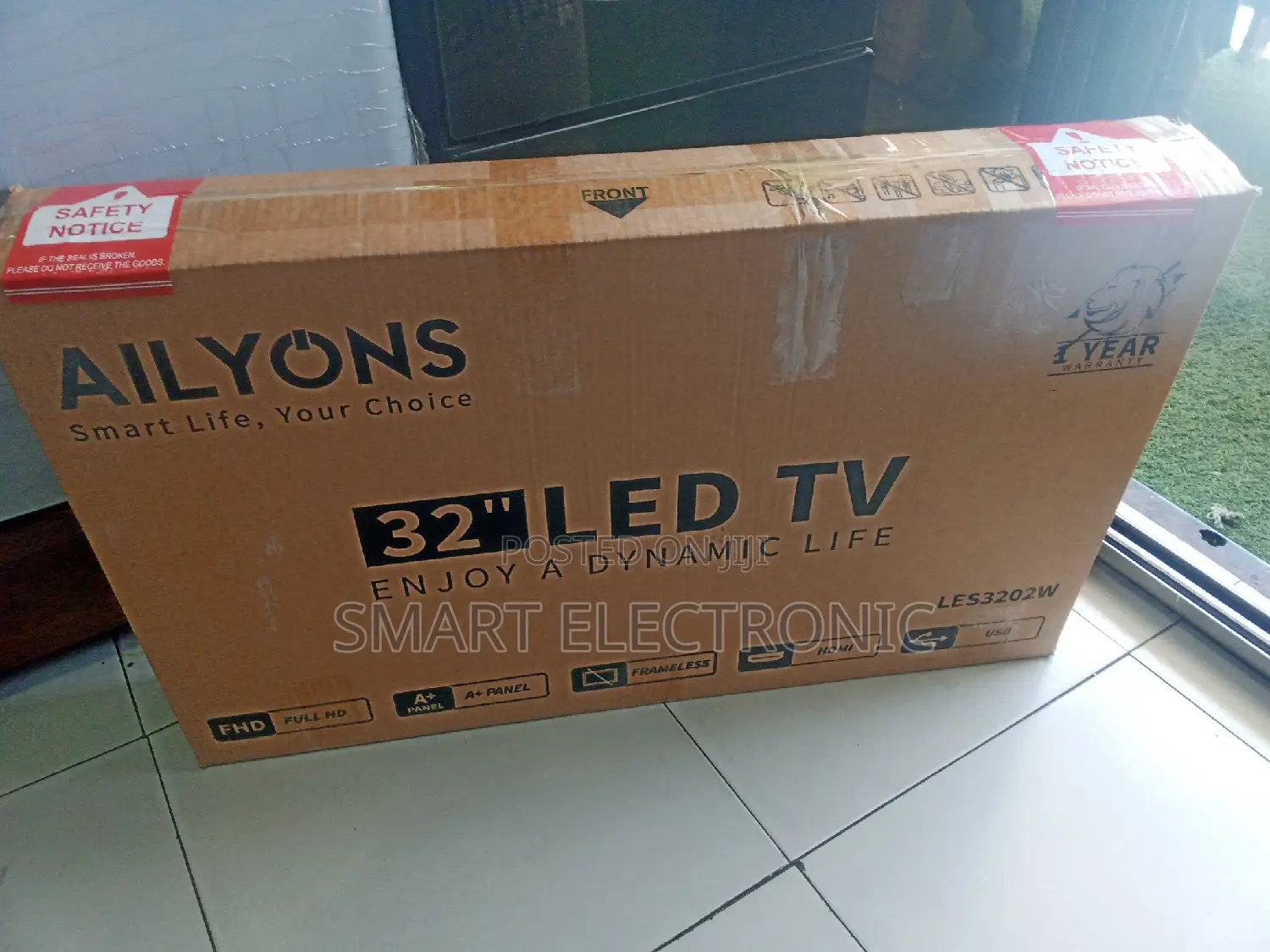 Ailyons Television 32inches