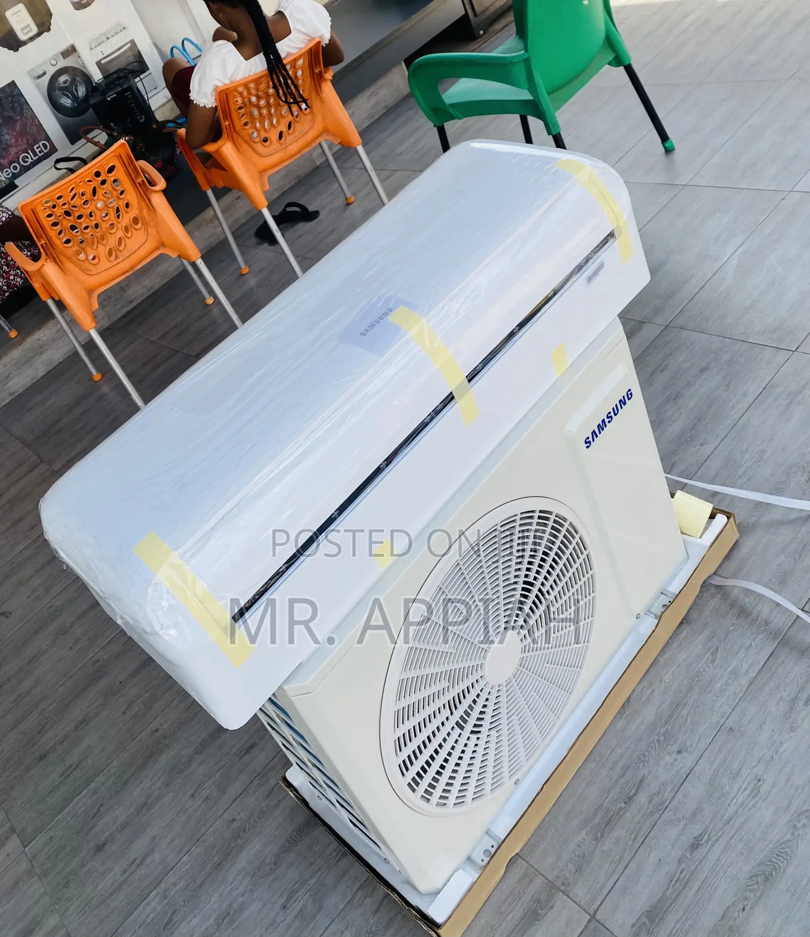 Original Samsung 1.5hp Split Type Electric Ac(White)R410.