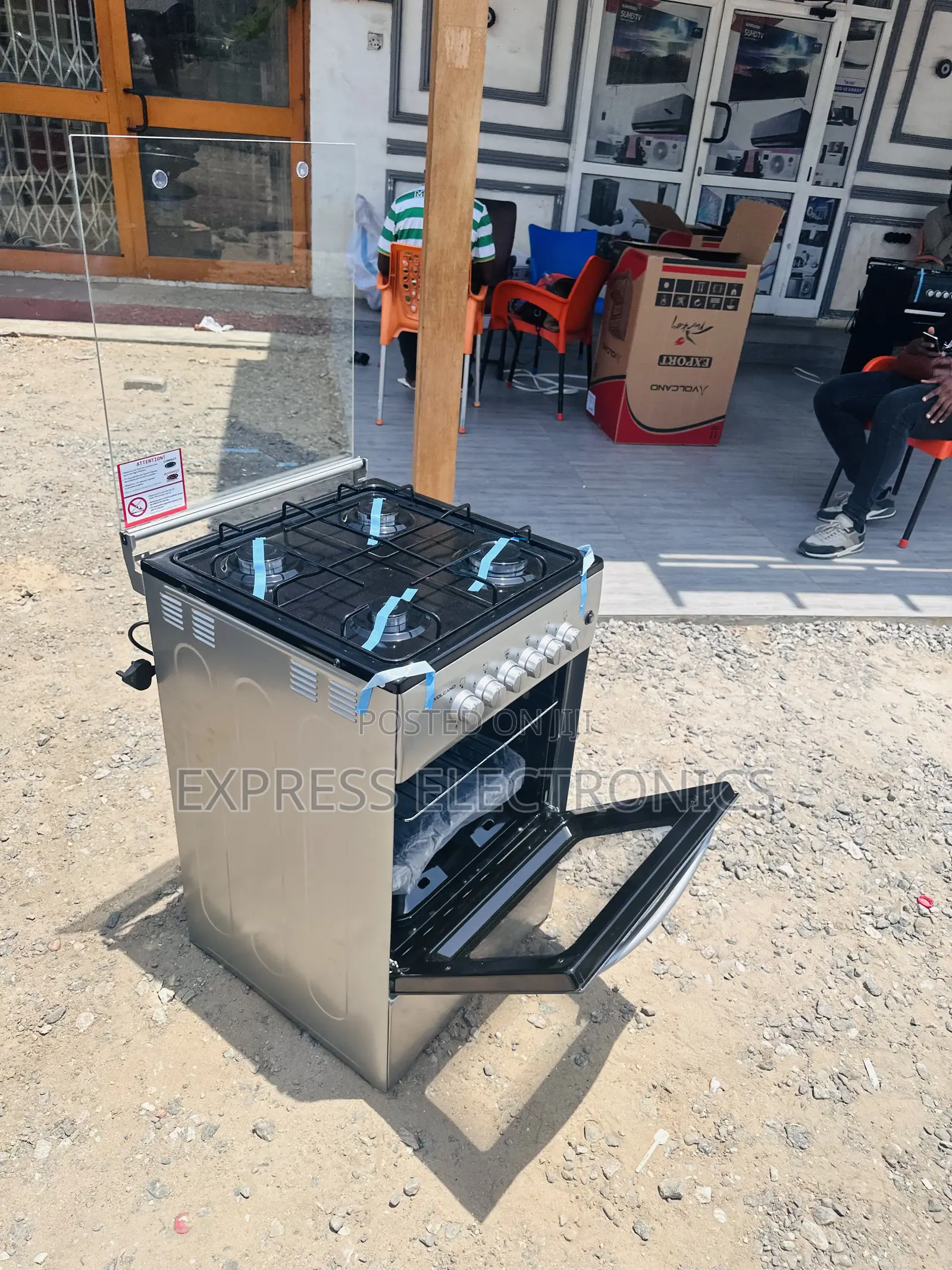 Very Cool Sleek Gas Cooker Oven 4burner 50/50