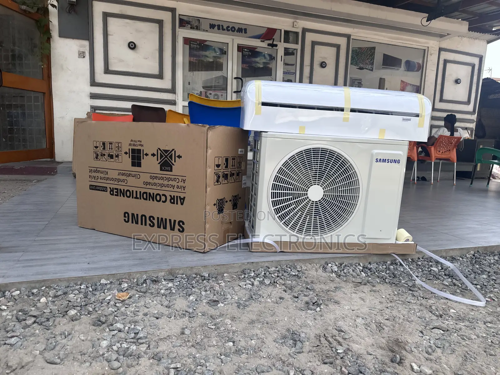 Copper Condenser Sleek White 1.5hp Samsung