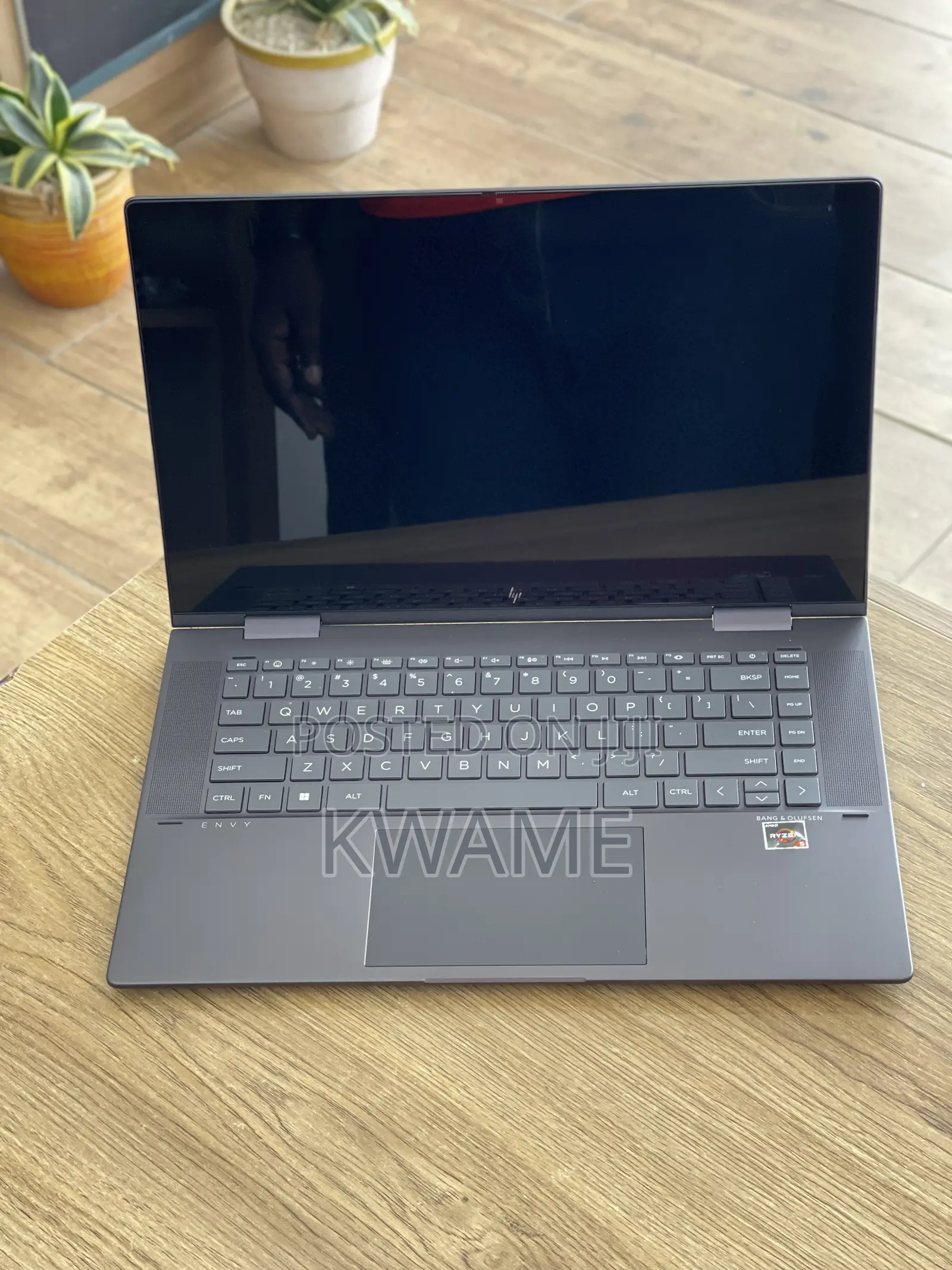 New Laptop HP Envy 15 8GB AMD Ryzen SSD 256GB