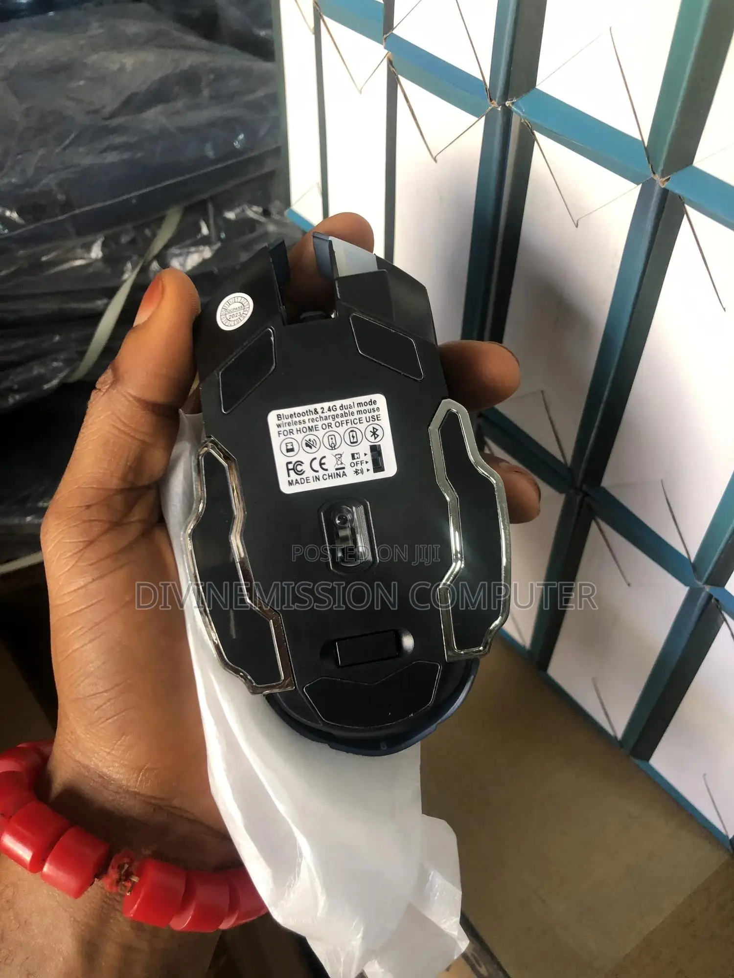 Cool Lightening Effect Bluetooth Gaming Mouse