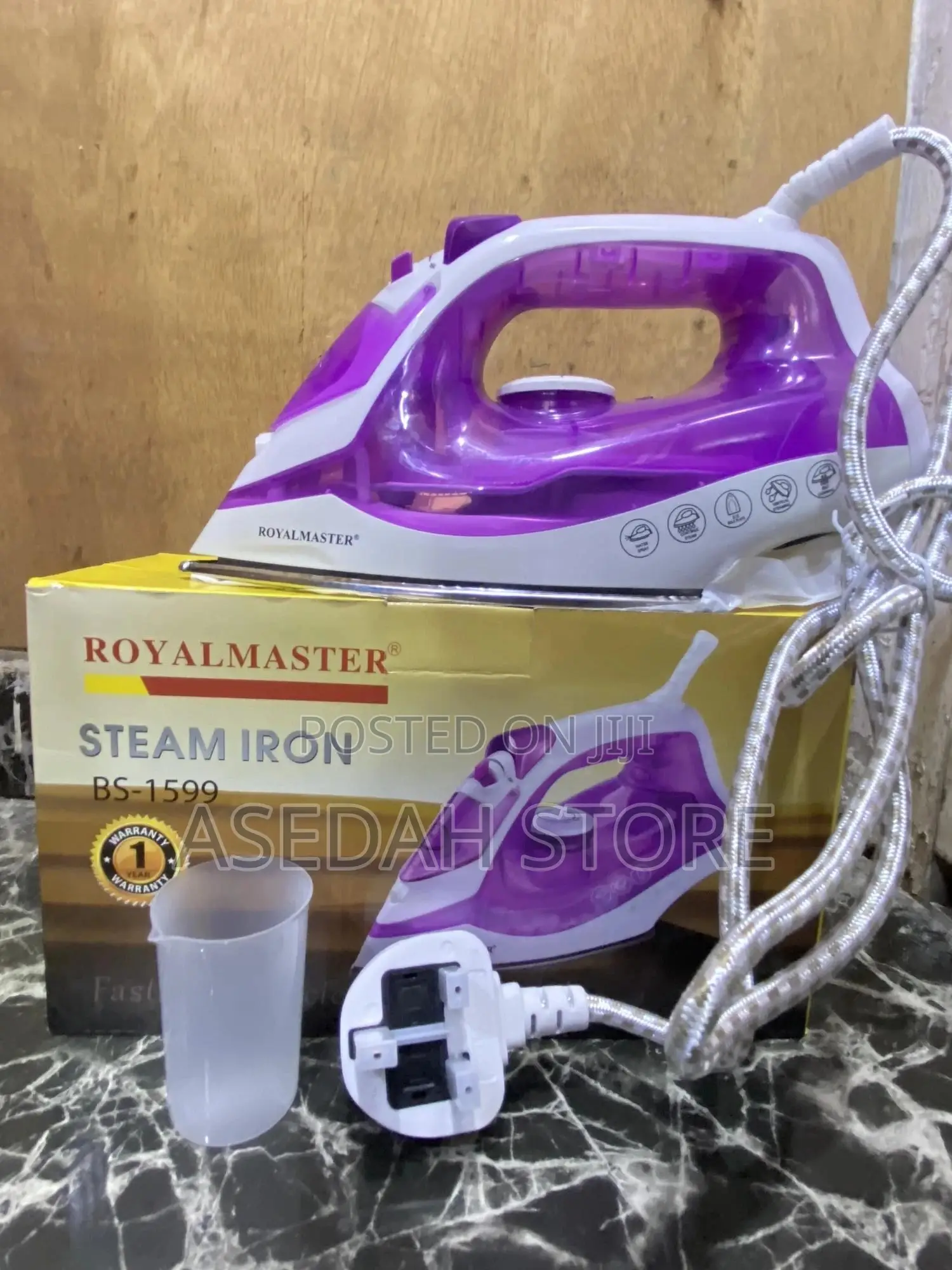 Royal Master Steam Iron