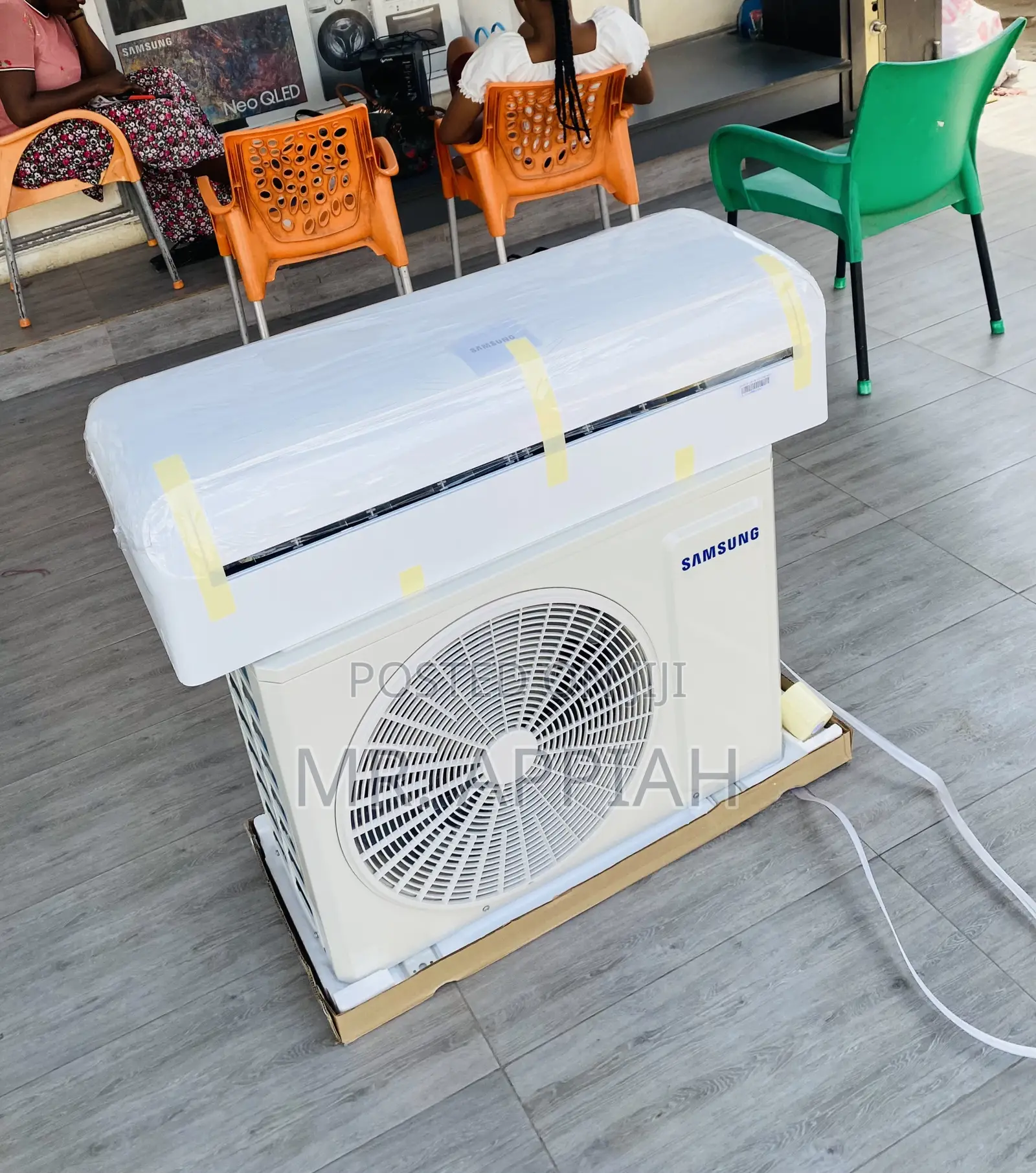 Nicely Designed Samsung 2.5hp Split Type Inverter Ac.