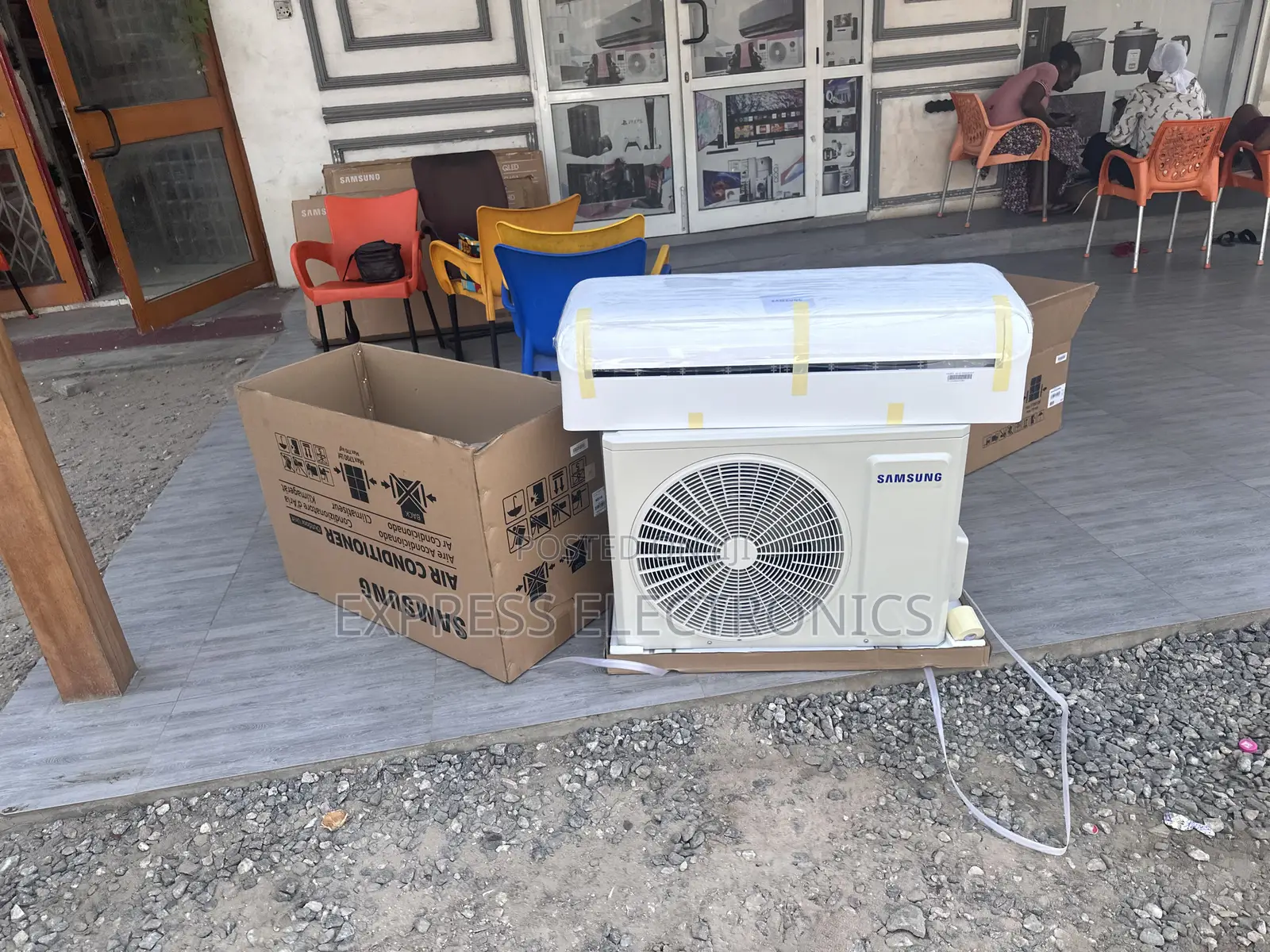 Grab Your Favorite Air Conditioner Samsung 2.5hp Split