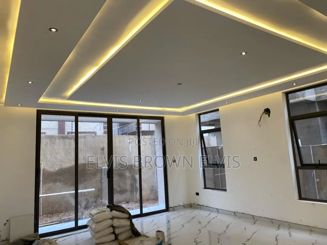 4bdrm House in East Legon Botwe for sale