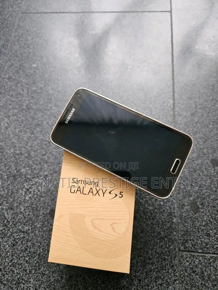 New Samsung Galaxy S5 Active 16 GB Black
