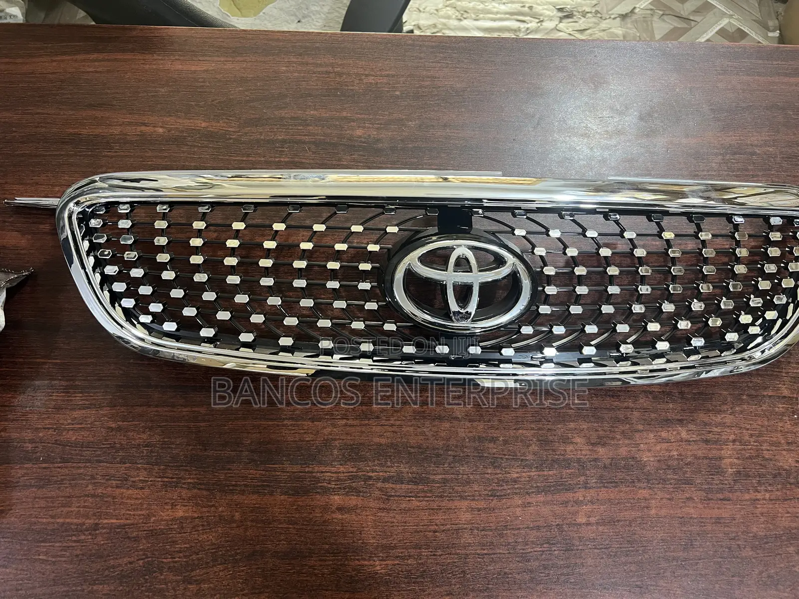 Toyota Corolla 2005 Top Grille
