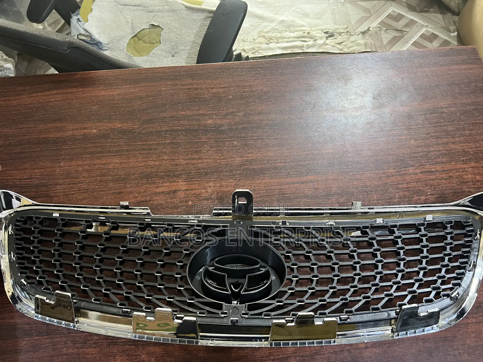 Toyota Corolla 2005 Top Grille