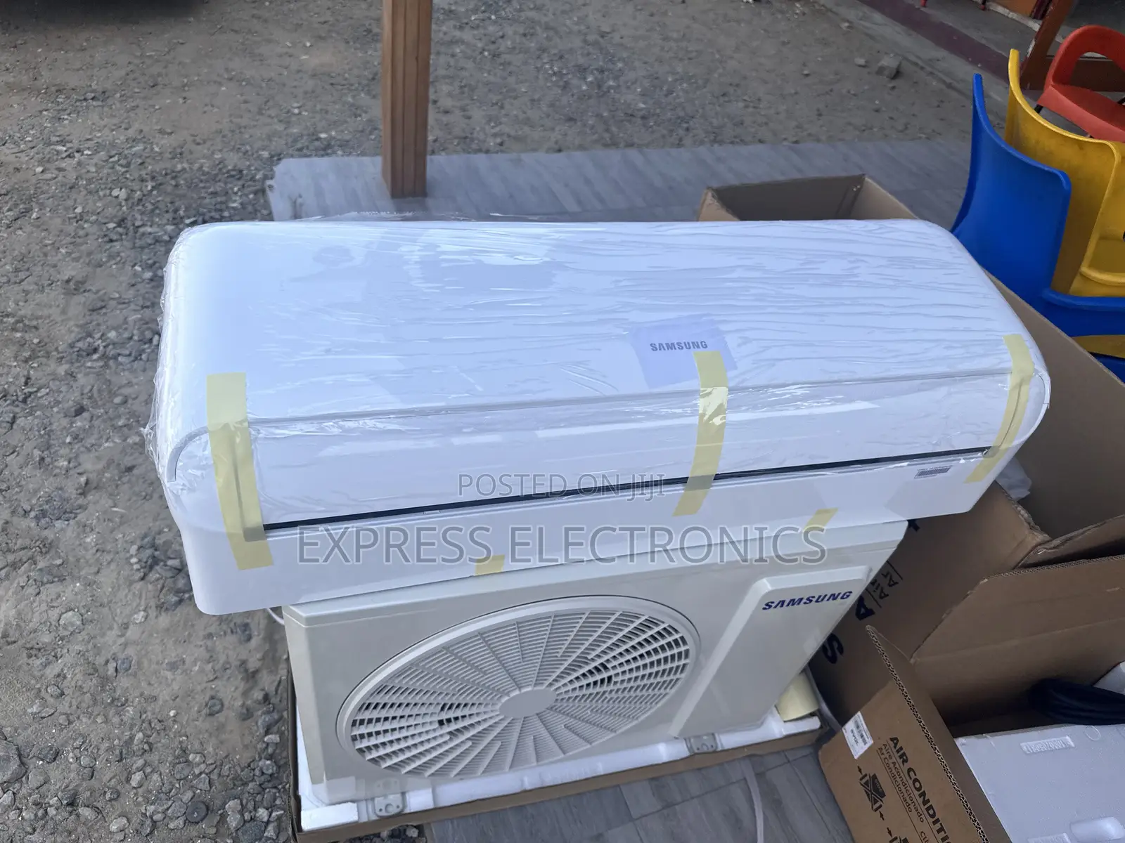 Samsung Sleek White 1.5hp Inverter 