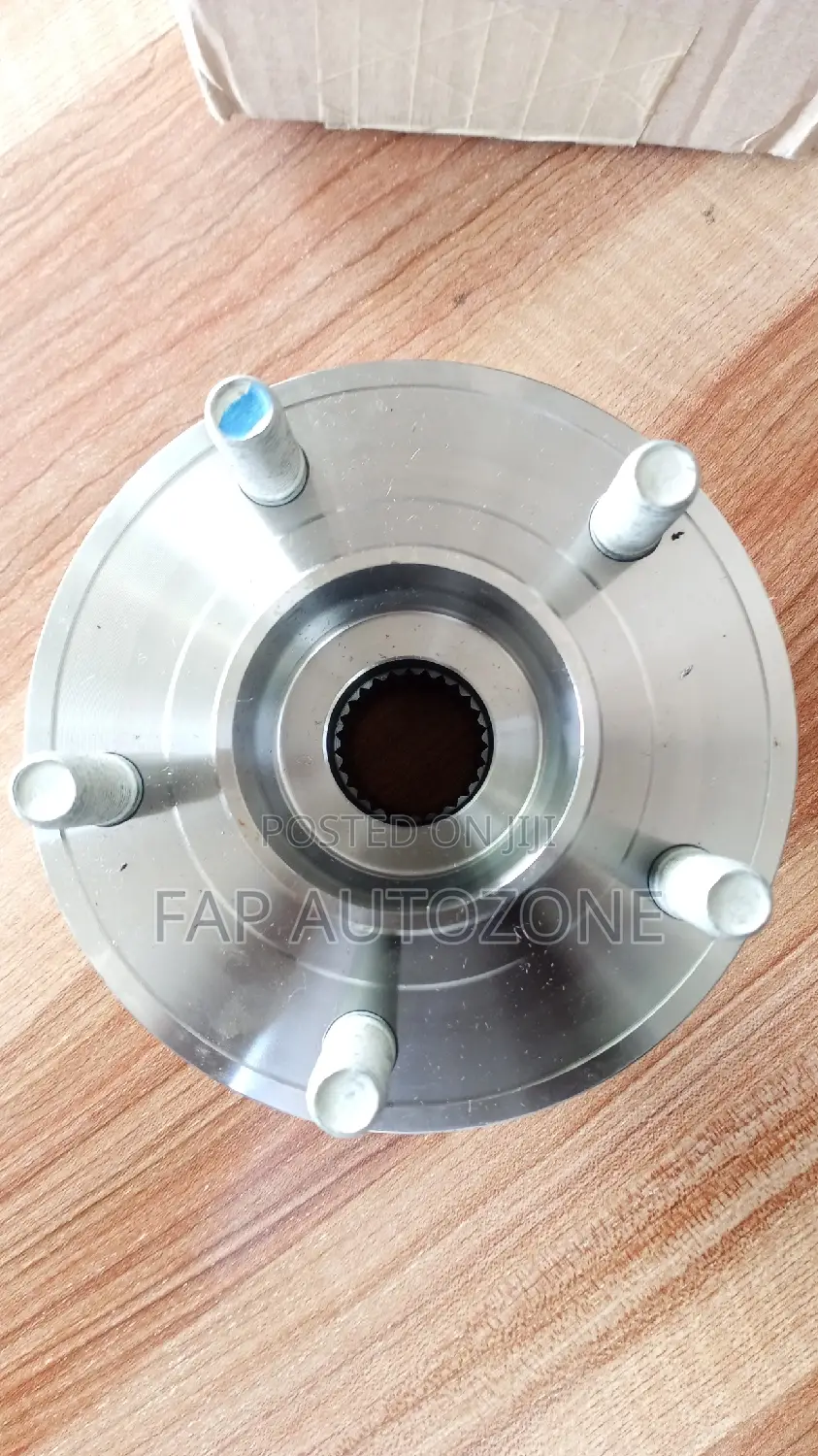 01621. Original Ford Escape Wheel Hub From Usa. Hub 466