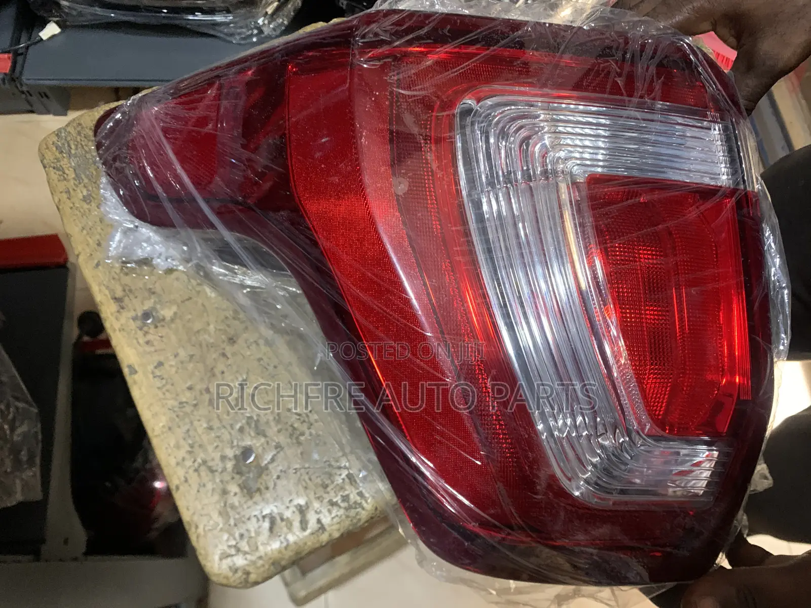 Ford Explorer 2017 Tail Light