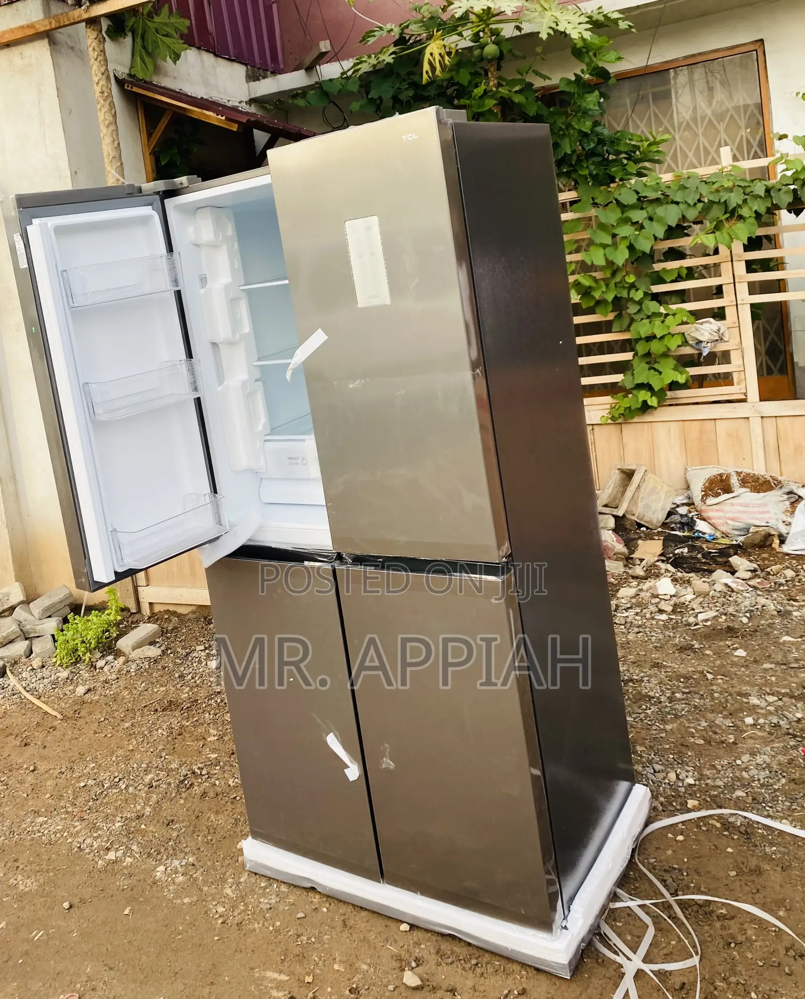 Well Design TCL P460CD Side by Side Refrigerator.