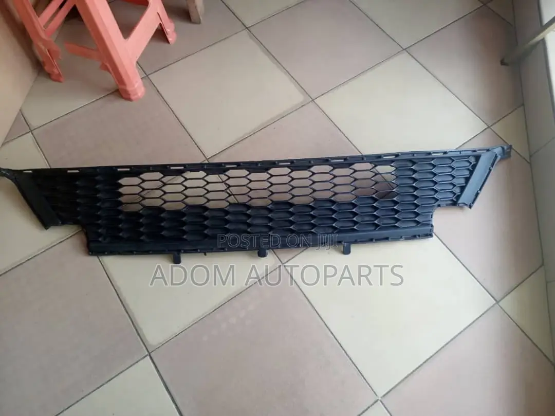 Toyota RAV4 Lower Down Bumper Grill 2016 2017 2018