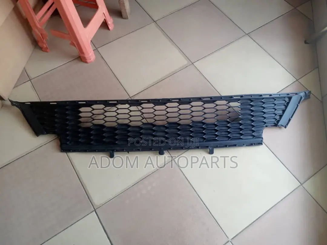 Toyota RAV4 Lower Down Bumper Grill 2016 2017 2018