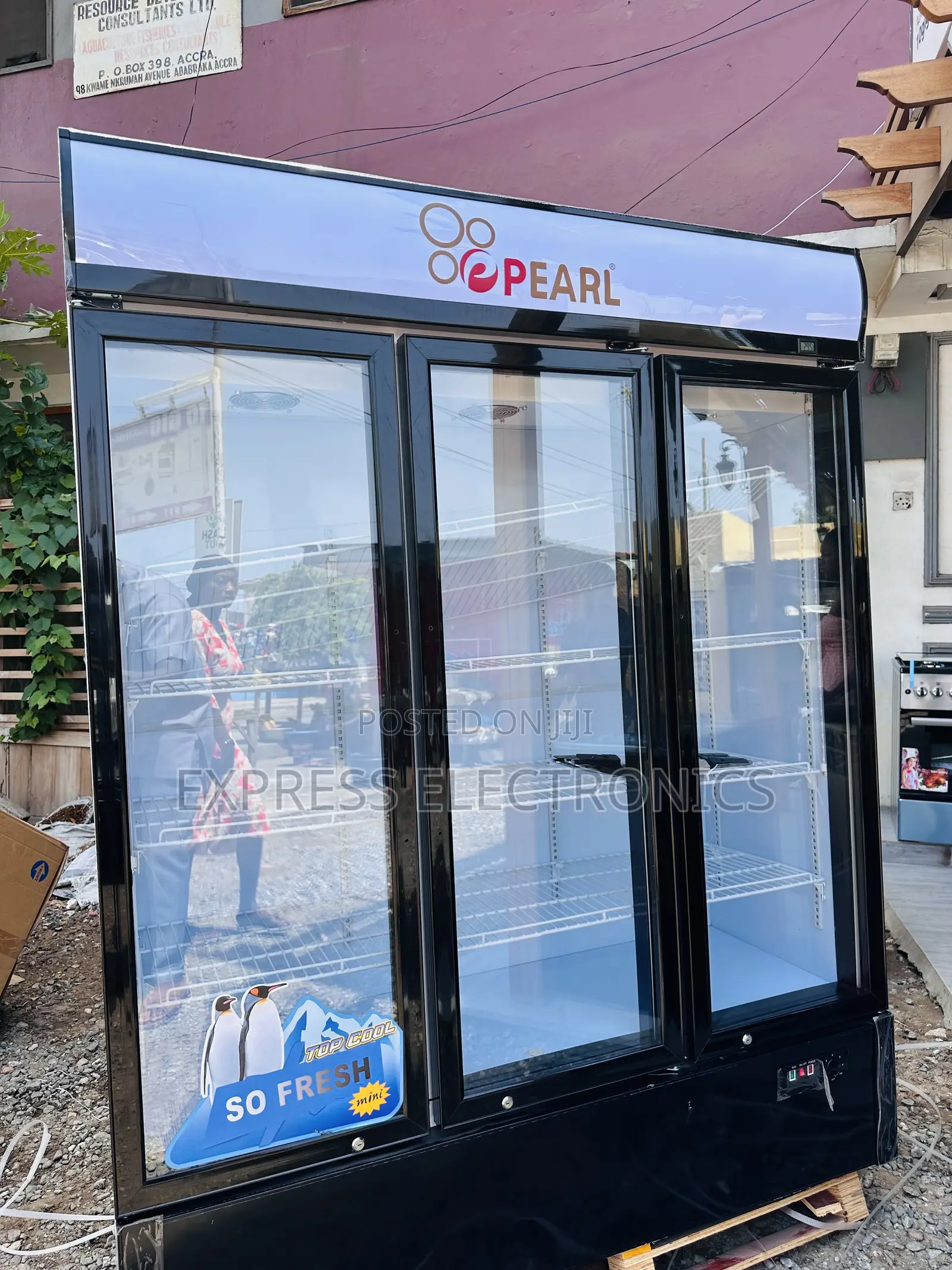 Bettet and Awesome Display Fridge Pearl PVC-150