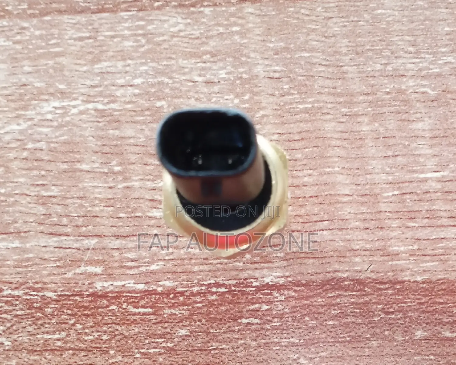 01630. Original Ford Edge, F150 Temperature Sensor From Usa