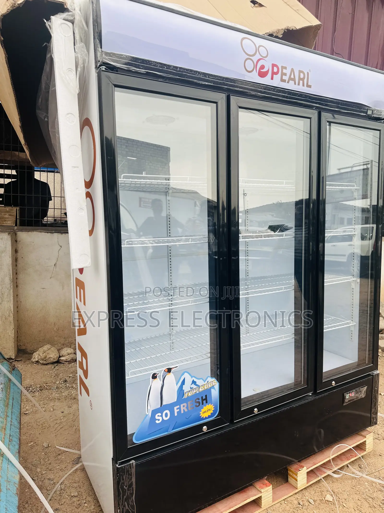 Freestanding 3doors Pearl PVC-150