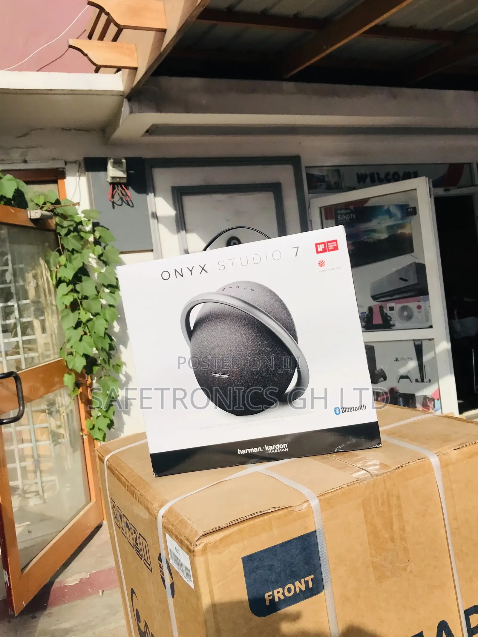 Harman Kardon Onyx Studio 7 Black Bluetooth Speaker