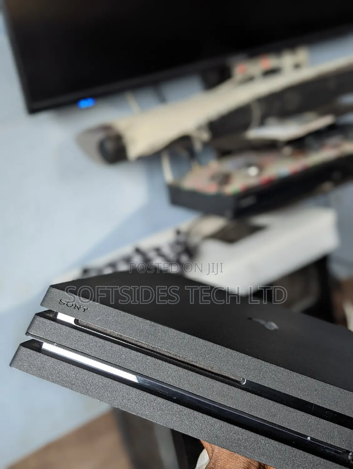 Playstation 4 PRO With 1 Terabite Storage and a Controller