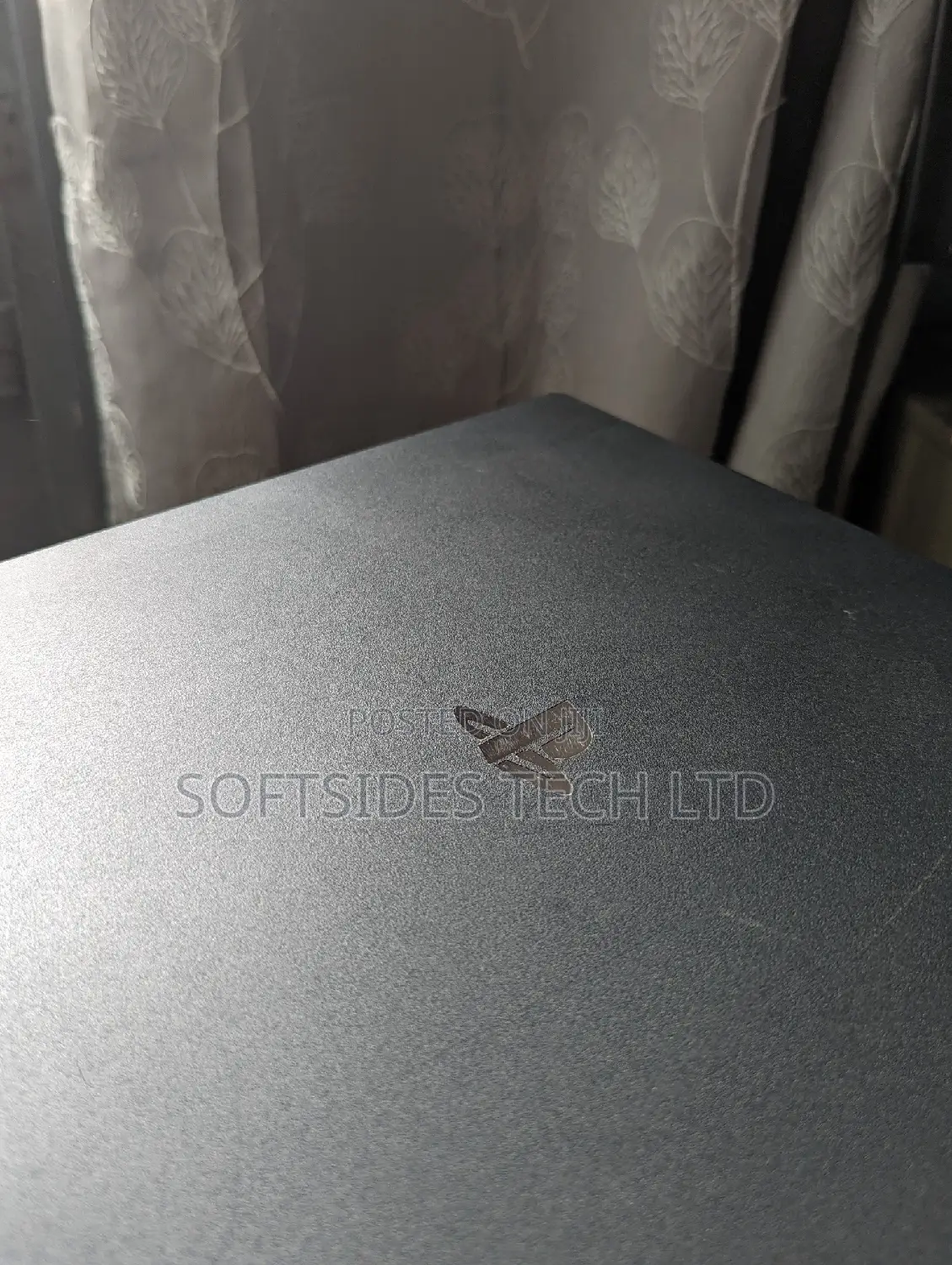 Playstation 4 PRO With 1 Terabite Storage and a Controller