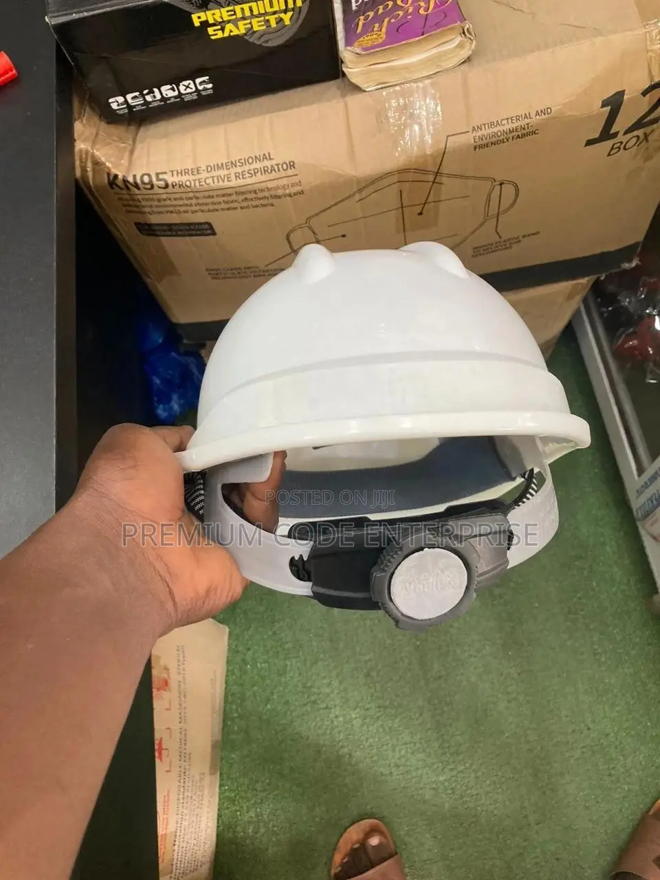 Vaultex Safety Helmet
