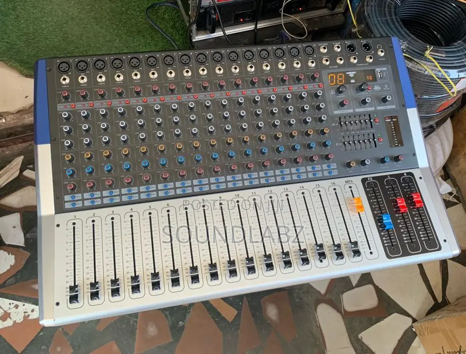 Yamaha Kv160 16channel Powered Mixer With Bluetooth-2000watt