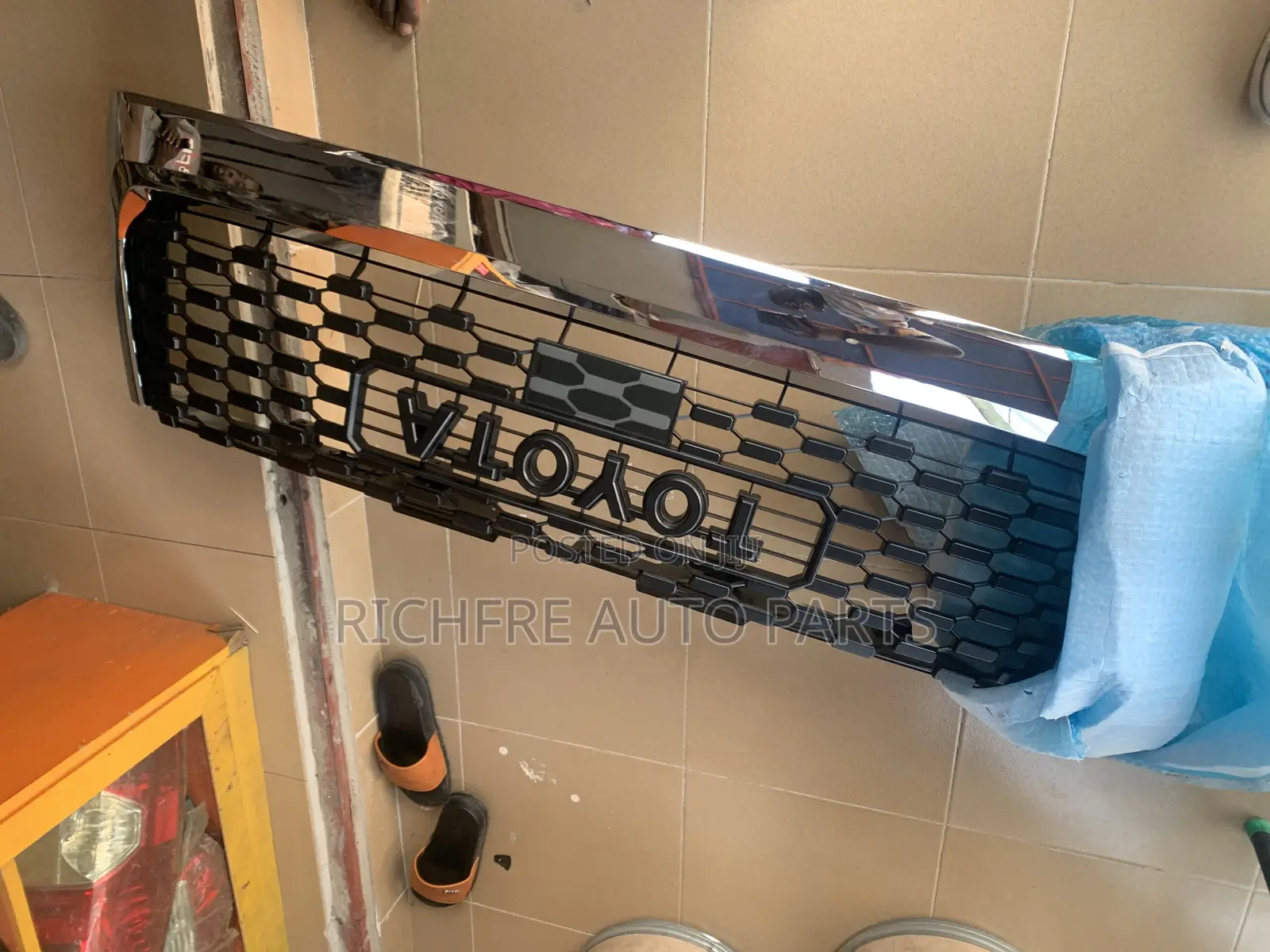 Toyota Tundra 2014-2017 Front Shells/Grille
