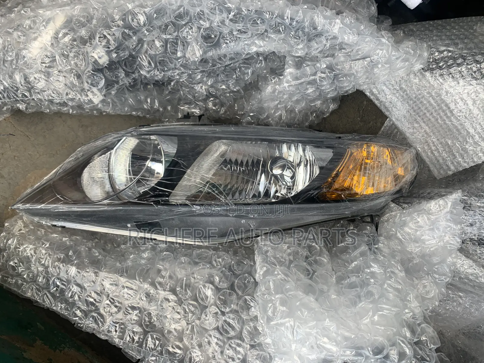 Honda Civic 2007,2008,2009,2010 Headlight