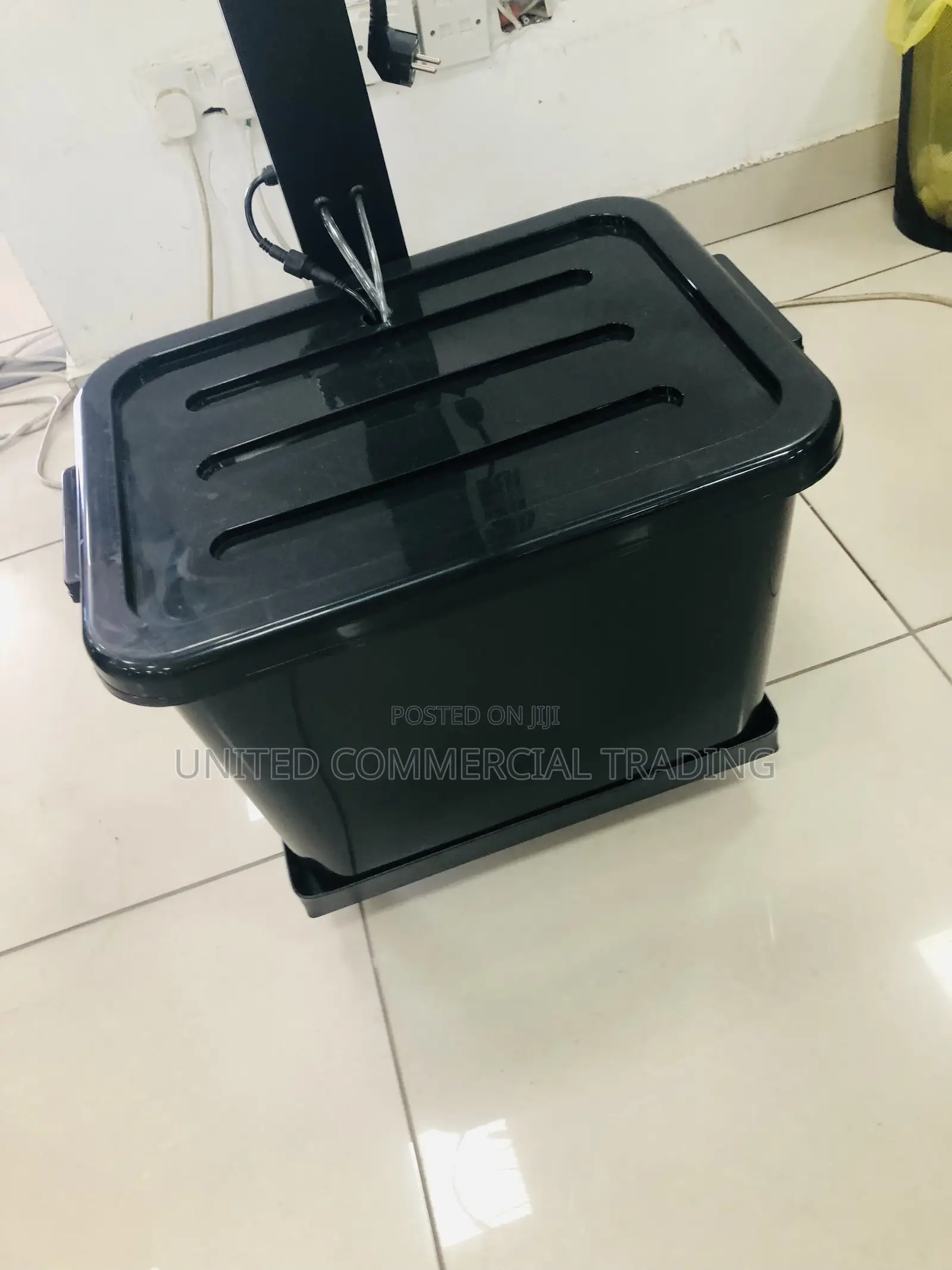 Mist Fans (Black)