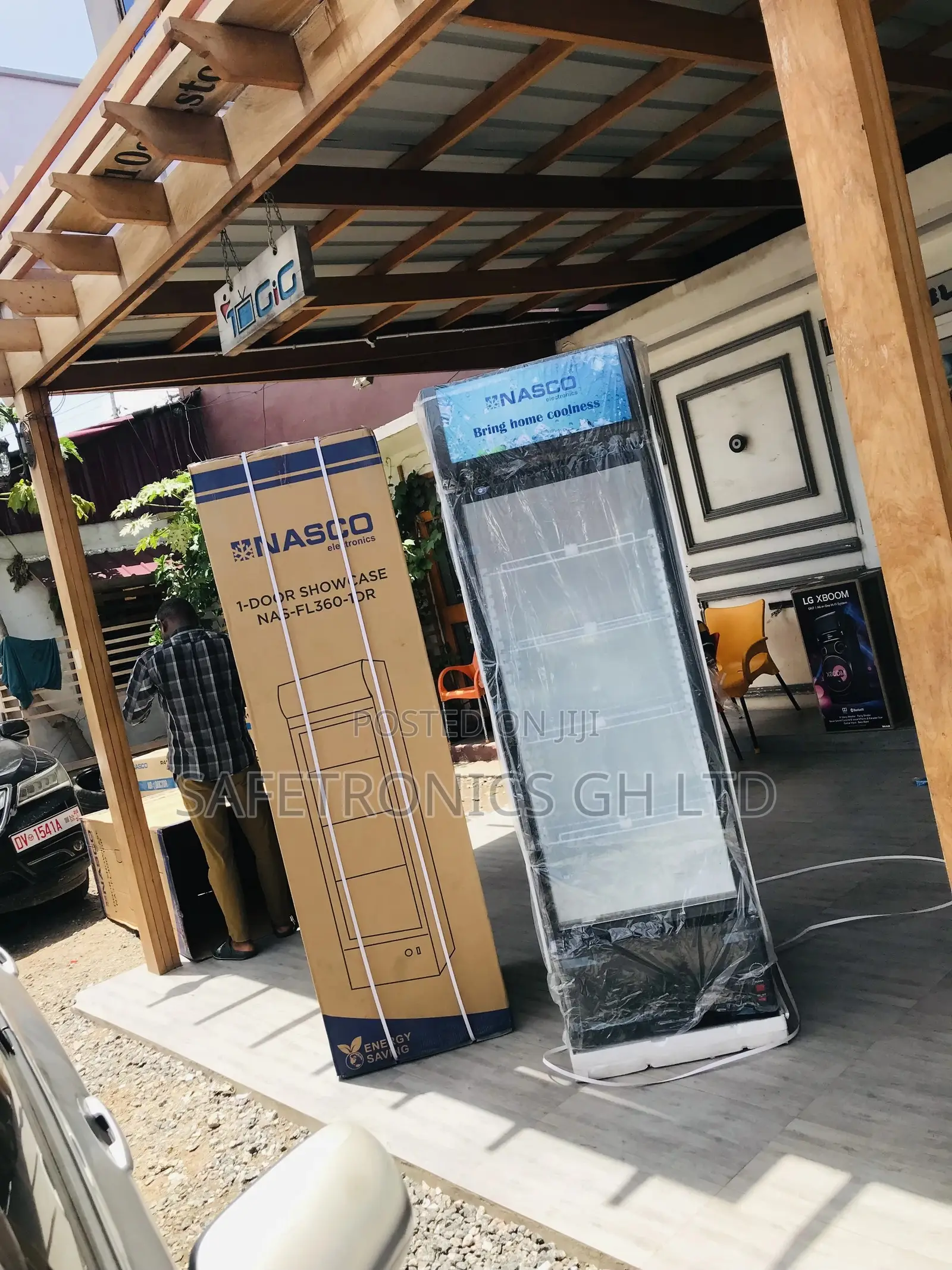 Display Nasco Nasfl400-1dr Glass Singledoor Fridge