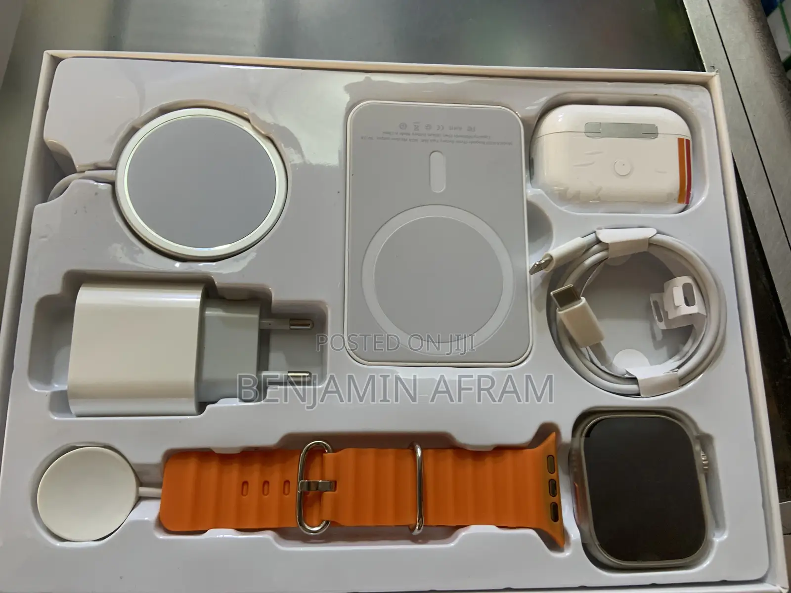 Smart Watch With Earbuds and Watch Power Bank