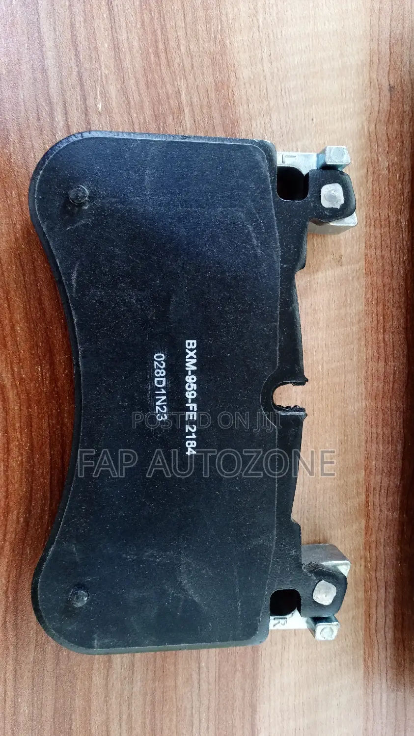 01636. Original Range Rover, Sport Brake Pad From USA