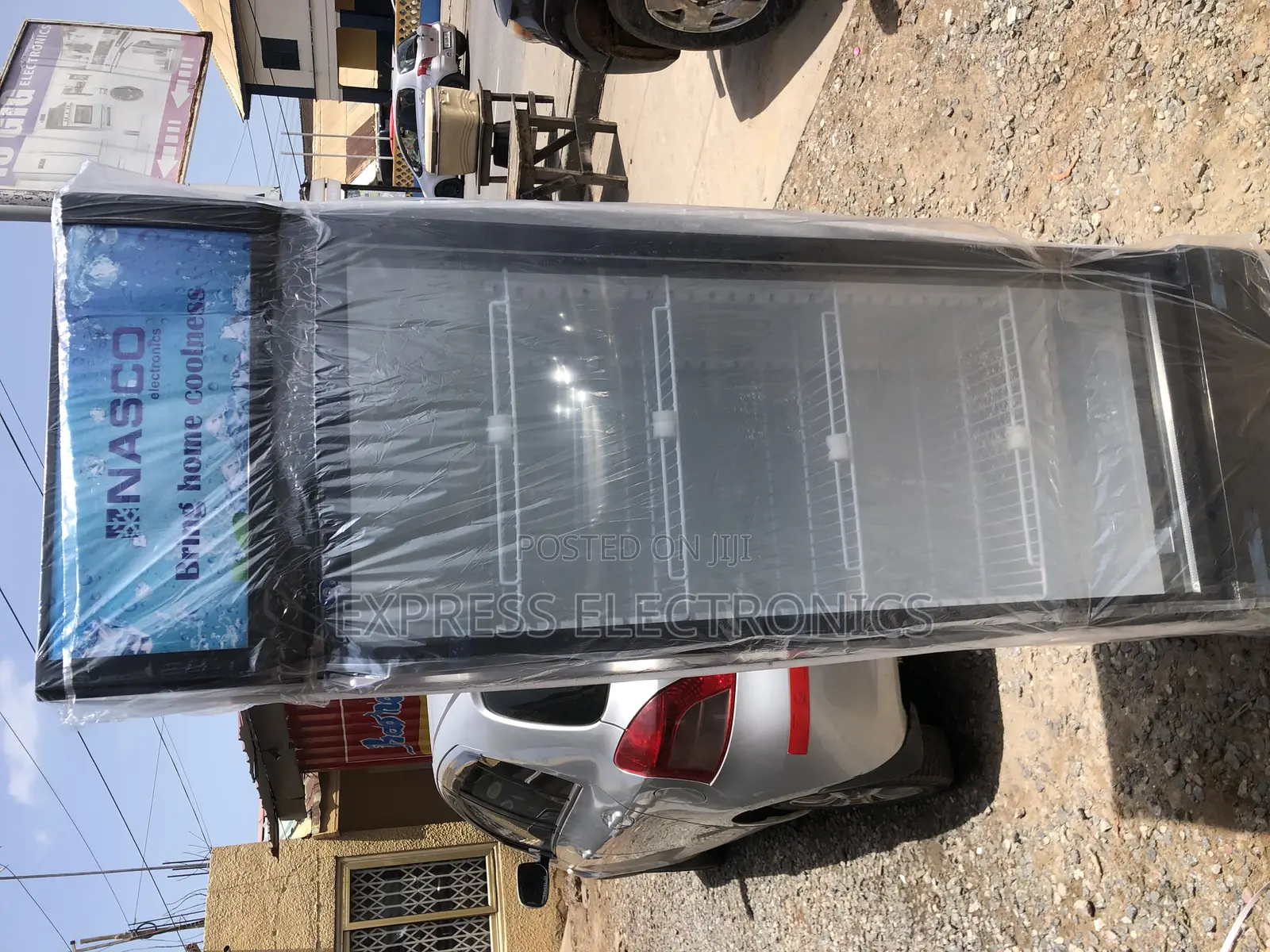 High Quality Sleek Display Fridge Nasfl400-1dr