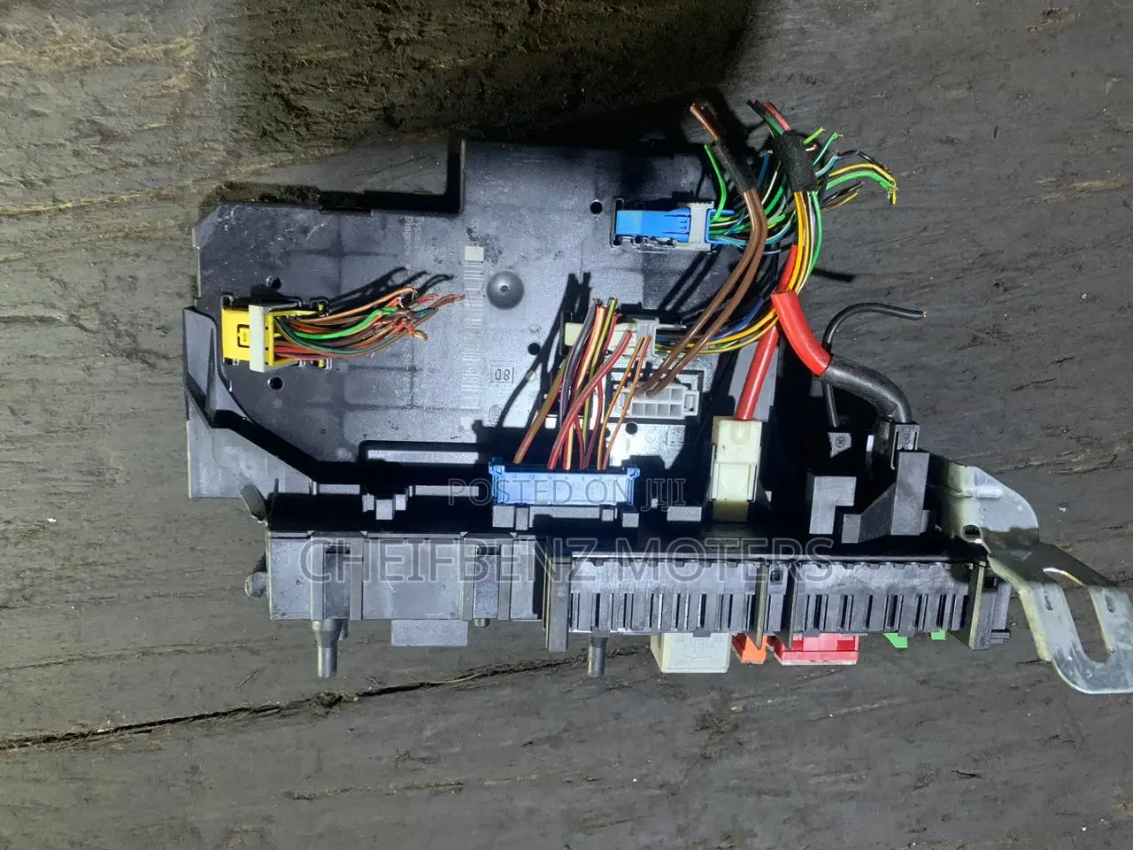 Mercedes Benz C250 W204 2013-2014 Back Sam